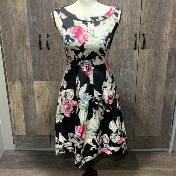White House Black Market Dresses & Skirts - White House Black Market - Black Floral Dress 00